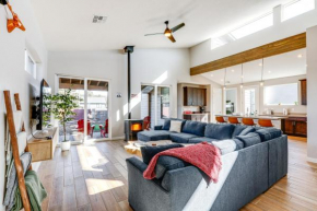Idyllic Flagstaff Home with Grill 3 Mi to Downtown!
